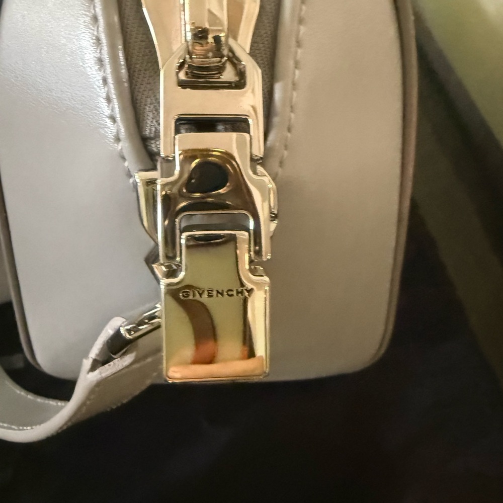 Givenchy Antigona Mini - Picture 11 of 14